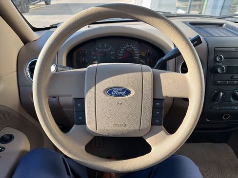 Used 2006 Ford F150 XLT image 13