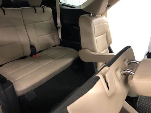 Used 2022 Ford Explorer XLT w/ Equipment Group 202A image 32