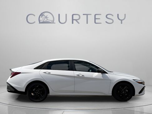New 2026 Hyundai Elantra SEL Sport FWD image 6