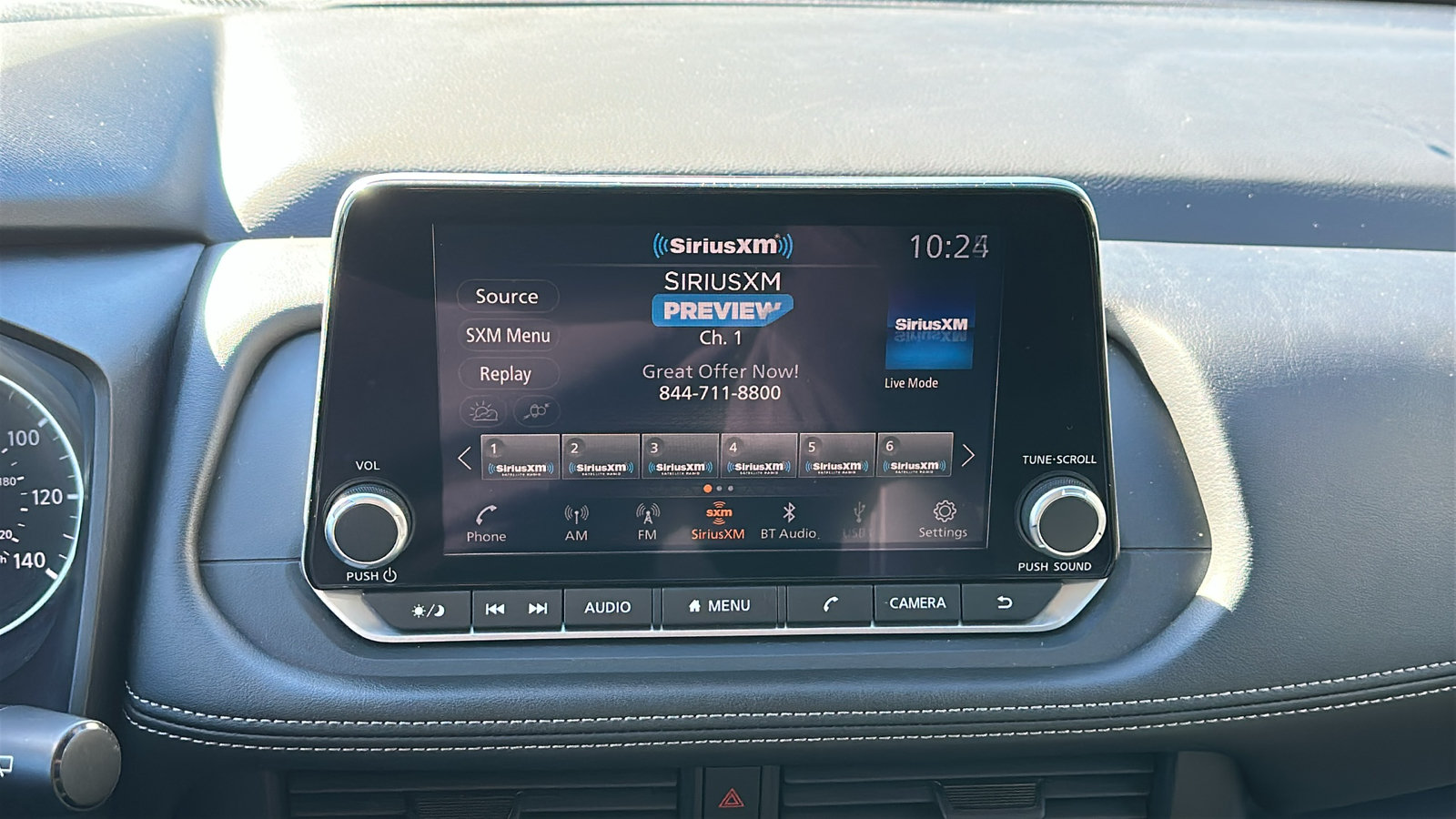 Used 2024 Nissan Rogue S AWD/4WD image 17