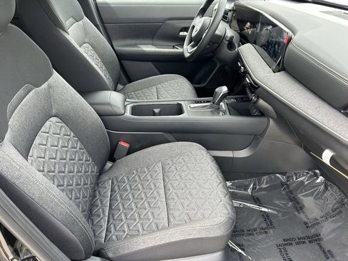 New 2026 Nissan Kicks SV w/ Charging Package image 9