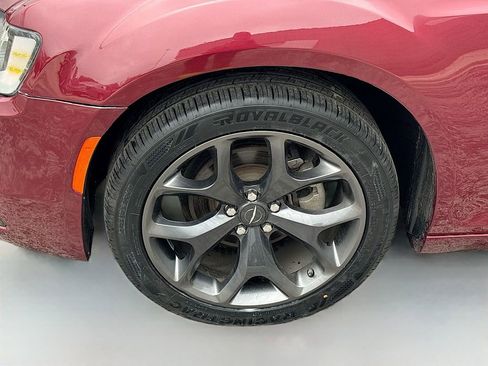 Used 2022 Chrysler 300 Touring w/ Sport Appearance Package RWD image 30