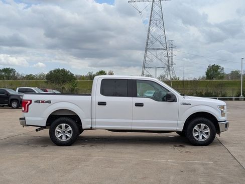 Used 2016 Ford F150 XLT w/ Trailer Tow Package image 4