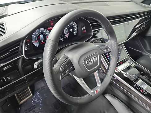 Used 2023 Audi SQ8 Prestige AWD/4WD image 4