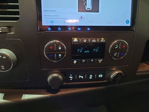 Used 2014 Chevrolet Silverado 2500 LT w/ Interior Plus Package image 30