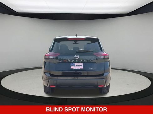 Used 2024 Nissan Rogue SV AWD/4WD image 5