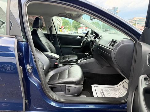 Used 2014 Volkswagen Jetta SE FWD image 31