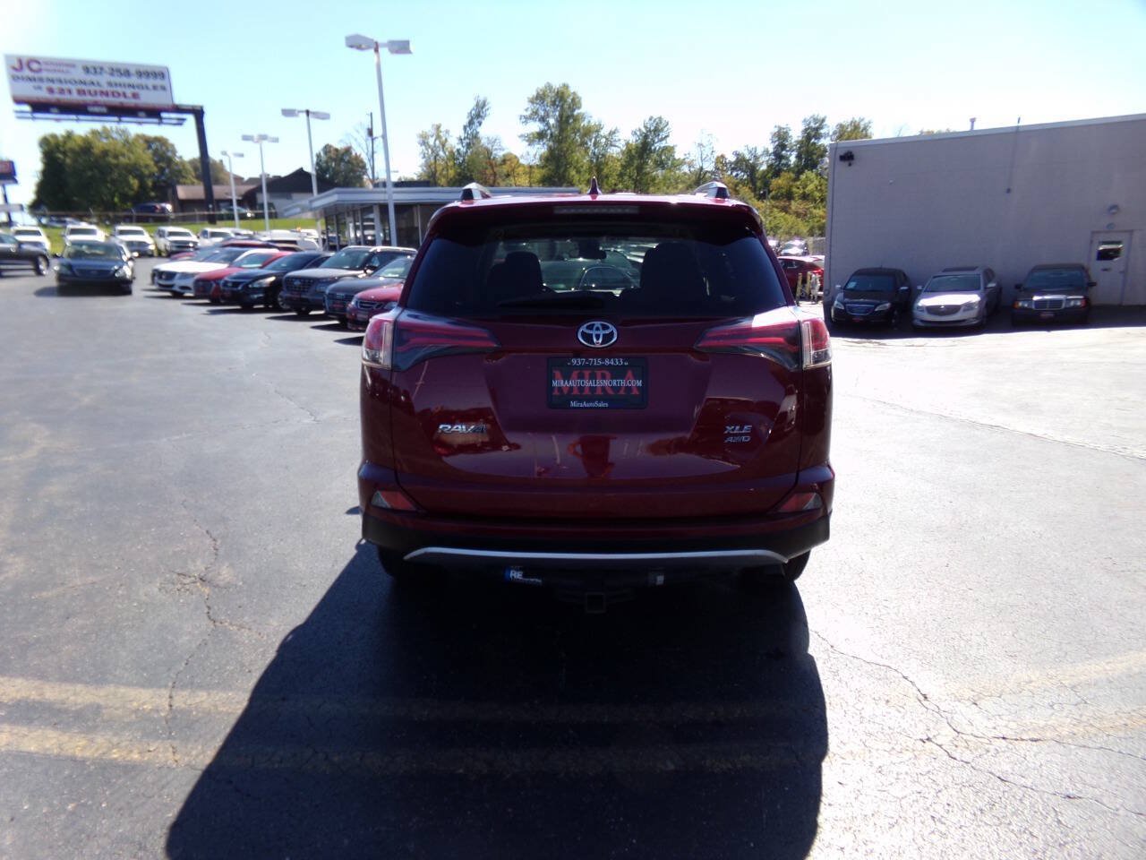 Used 2018 Toyota RAV4 XLE w/ Plus Extra Value Package AWD/4WD image 7
