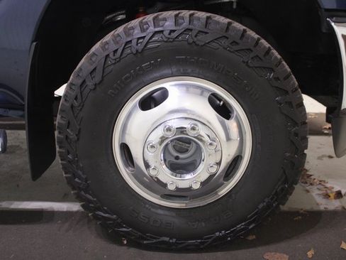 Used 2015 Ford F350 Lariat image 29