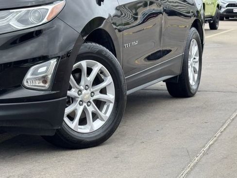 Used 2020 Chevrolet Equinox LT FWD image 11
