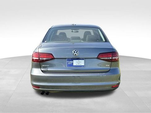 Used 2017 Volkswagen Jetta S FWD image 4