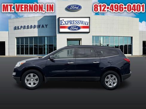 Used 2011 Chevrolet Traverse LT w/ Personal Connectivity Package FWD image 9