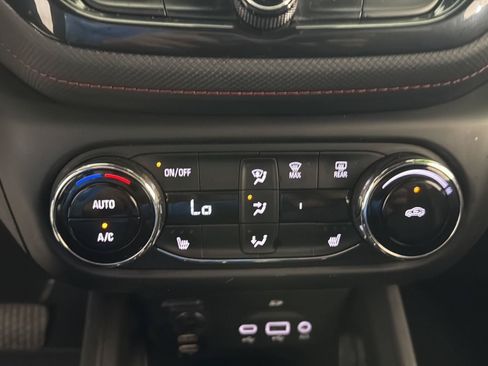 Used 2022 Chevrolet TrailBlazer RS w/ Sun and Liftgate Package AWD/4WD image 20