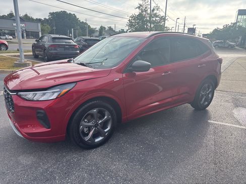Used 2024 Ford Escape ST-Line image 13