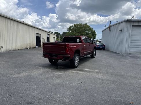 Used 2022 Chevrolet Silverado 1500 High Country w/ High Country Premium Package AWD/4WD image 5