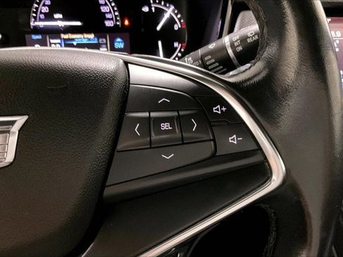 Used 2019 Cadillac XT5 Luxury w/ Sport Package AWD/4WD image 19