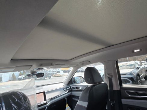 New 2026 Volkswagen Atlas Peak Edition AWD/4WD image 13