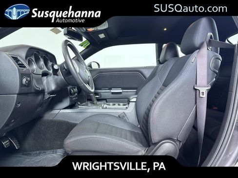 Used 2014 Dodge Challenger R/T image 6