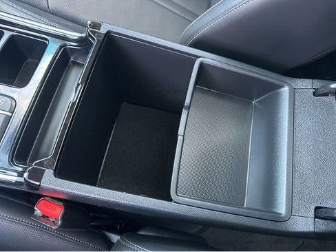 Certified 2024 Kia Sorento SX image 34