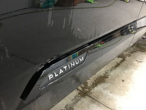 Used 2022 Toyota Tundra Platinum w/ Advanced Package image 4