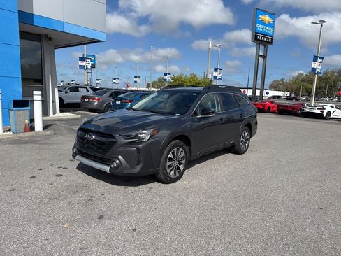 Used 2024 Subaru Outback Limited image 2