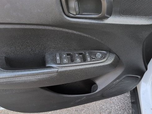 Used 2023 Hyundai Venue Limited w/ Cargo Package image 23