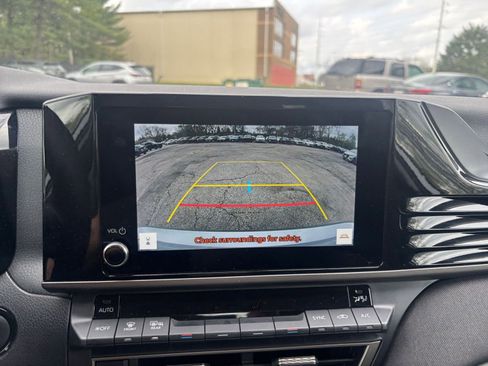 Used 2025 Toyota Camry LE image 22