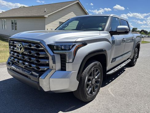 Used 2024 Toyota Tundra Platinum AWD/4WD image 7