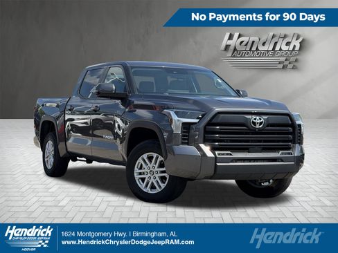 Used 2024 Toyota Tundra SR5 w/ Advanced Technology Package AWD/4WD image 1