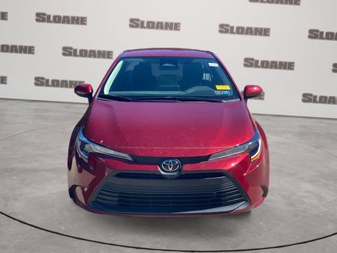 Used 2024 Toyota Corolla LE w/ LE Convenience Package FWD image 3