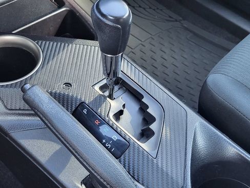 Used 2014 Toyota RAV4 LE AWD/4WD image 23