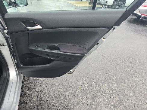 Used 2011 Honda Accord LX image 25