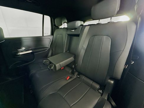 Used 2024 Mercedes-Benz EQB 250+ image 28