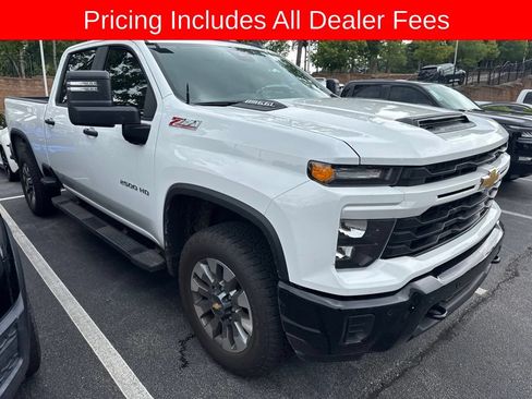 Used 2026 Chevrolet Silverado 2500 Custom w/ Custom Value Package AWD/4WD image 1