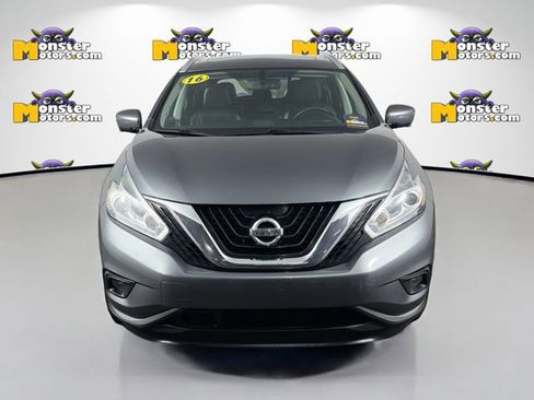 Used 2016 Nissan Murano S image 2