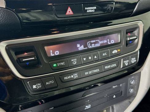 Used 2016 Honda Pilot Elite image 19