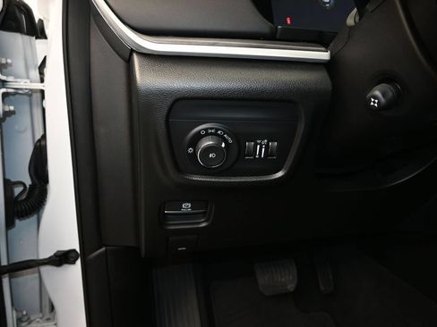 Used 2024 Jeep Grand Cherokee L Limited w/ Luxury Tech Group II AWD/4WD image 12