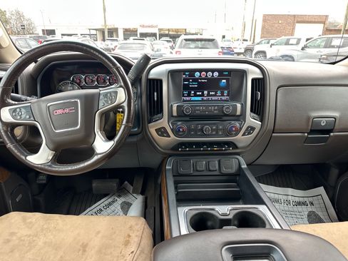 Used 2018 GMC Sierra 2500 SLT image 8