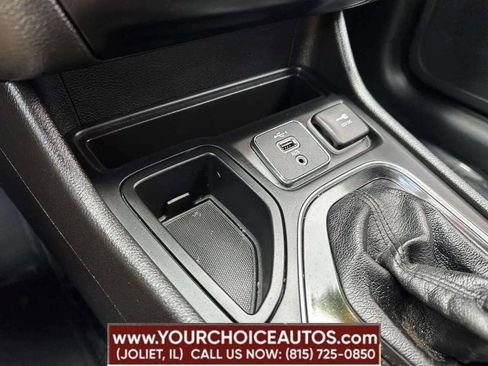 Used 2021 Jeep Cherokee Latitude Plus image 27