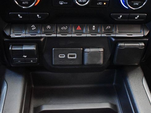 Used 2019 Chevrolet Silverado 1500 RST w/ All-Star Edition AWD/4WD image 11