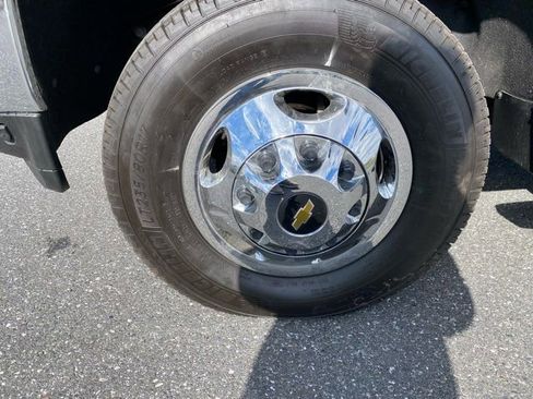 Used 2022 Chevrolet Silverado 3500 LT w/ All Star Edition image 31