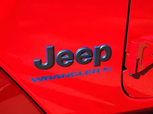 Certified 2025 Jeep Wrangler Unlimited Sahara AWD/4WD image 11