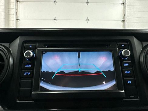 Used 2018 Toyota Tacoma SR w/ SR Convenience Package AWD/4WD image 27
