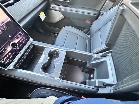 New 2025 GMC Sierra EV Denali image 27