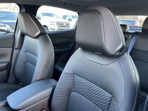 New 2026 Nissan Leaf Platinum+ image 11