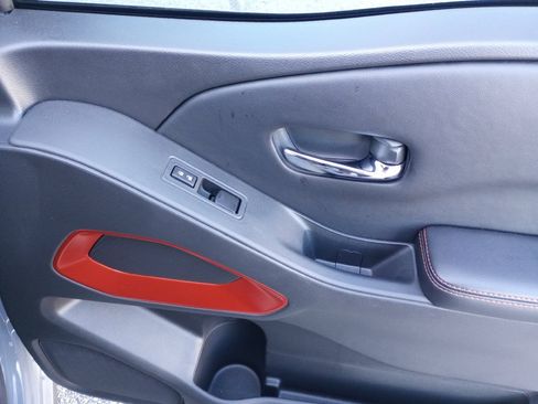 Used 2025 Nissan Frontier PRO-4X image 31