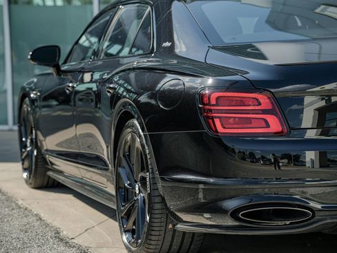 New 2025 Bentley Flying Spur Plug-In Hybrid AWD/4WD image 14
