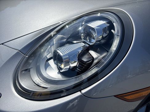 Used 2017 Porsche 911 Carrera image 23