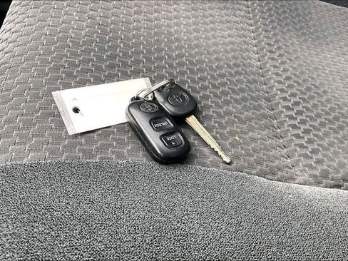 Used 2007 Toyota Corolla S image 11