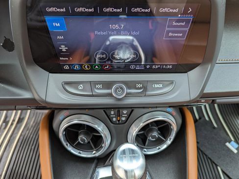 Used 2021 Chevrolet Camaro SS RWD image 23